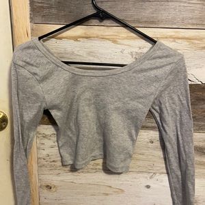 Grey long sleeve crop top.